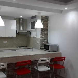 Appartement Ain Zaghouan Apart In Front Of Mall Lac 2, Tunis